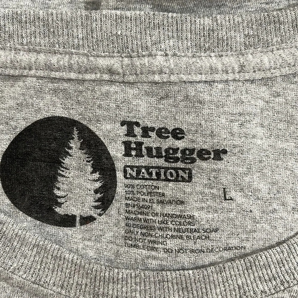 TREE HUGGER NATION Car Racing Graphic Tee Size Large NEW - Picture 6 of 6